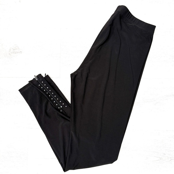 Bali Corp Leggings Size M with Stud Accents - Made in Canada - Picture 11 of 12